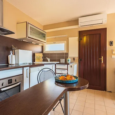 Apartamento Les Emeraudes-3 By Interhome *